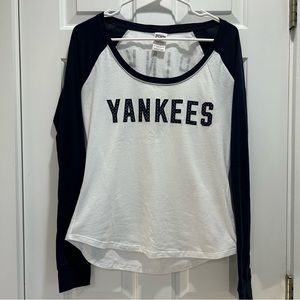 VS Pink New York Yankees Long Sleeve Shirt - Size Large